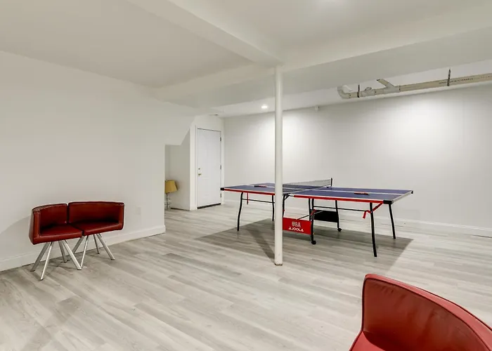 Oceanfront Cottage On Cape Cod Bay W/ Game Room